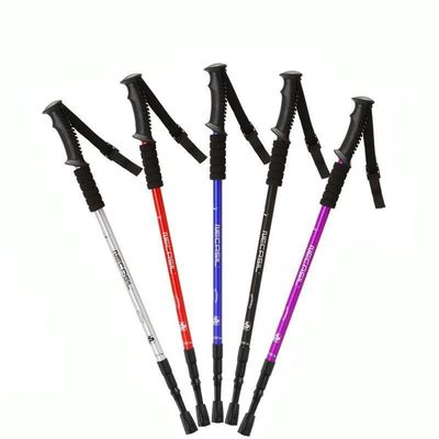 Ανεξάρτητο Alpenstock πεζοπορικό μπαστούνι 90-135cm 4 Τομέας Αλουμινίου τηλεσκοπικό μπαστούνι περπατήματος